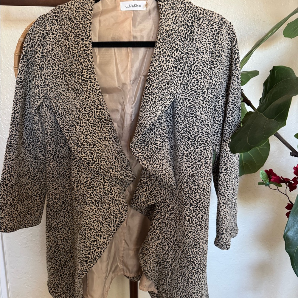 Calvin Klein Women's Black and Cream Patterned Blazer